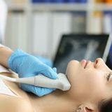 Konsultacja endokrynologa z USG tarczycy