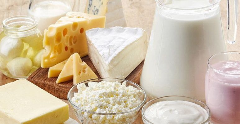 Kazeina – co to jest, gdzie występuje, alergia na kazeinę