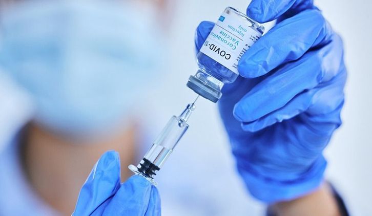 COVID-19 2024 objawy i zalecenia.