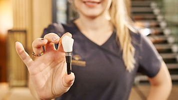 Implanto-prosthetic dental package