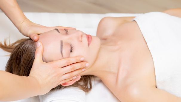 Masaż Kobido z tapingiem