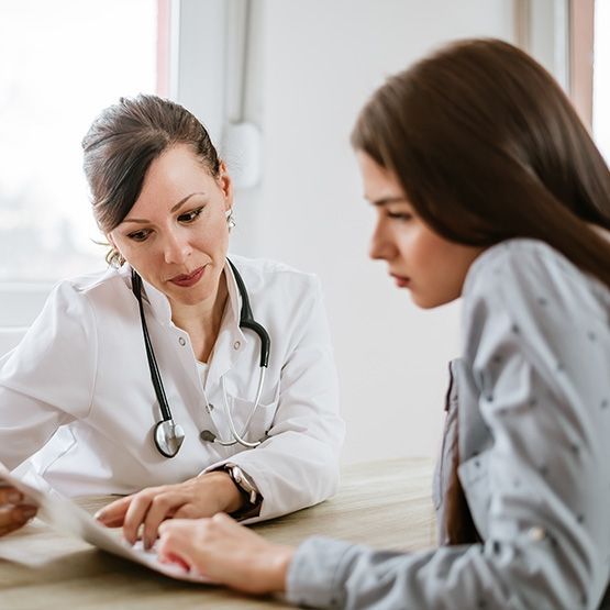 Konsultacja ginekologiczna – pierwsza wizyta dla nastolatek